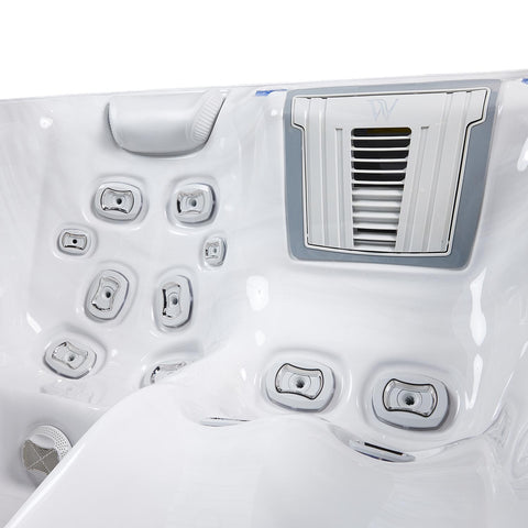 Minipiscina Jacuzzi Wellis Teide PeakLife Premium Ice White 6 locuri + Pompa de caldura 3kW + Scara inteligenta + Acoperis termic CADOU!